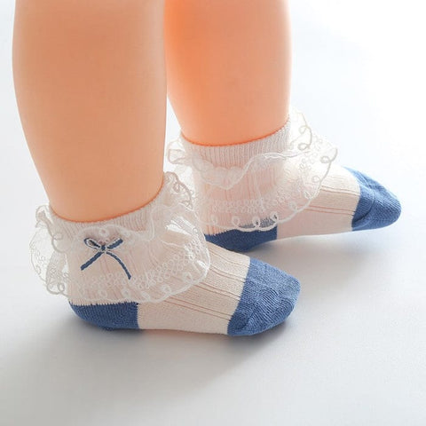 Frilly Elegance: Baby Girl'S Lace Trim Socks