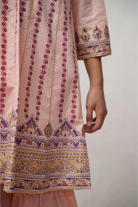 Girls Embroidered Lawn Suit 3 Pieces