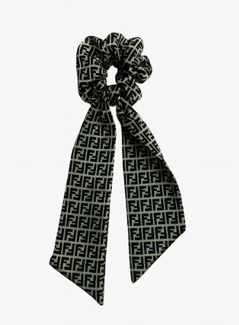 SCRUNCHIE WITH RIBBON TAIL