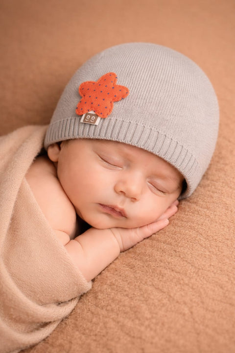 Wool Cap Plane Emoji Design