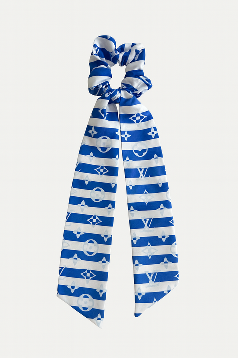 SCRUNCHIE WITH RIBBON TAIL
