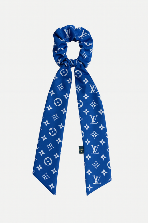 SCRUNCHIE WITH RIBBON TAIL
