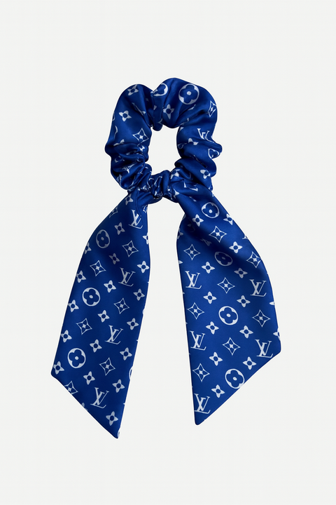 SCRUNCHIE WITH RIBBON TAIL
